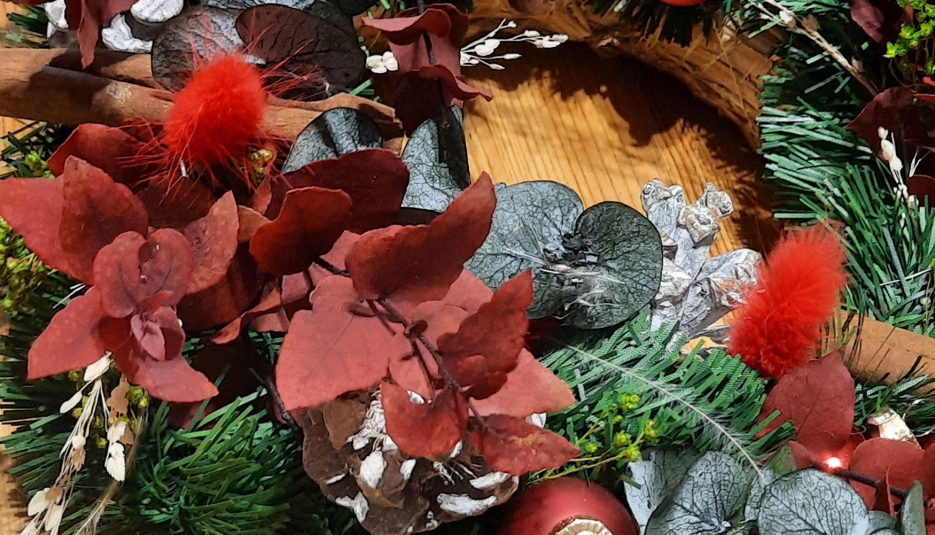 STAGE - Création de couronnes de Noël en fleurs séchées