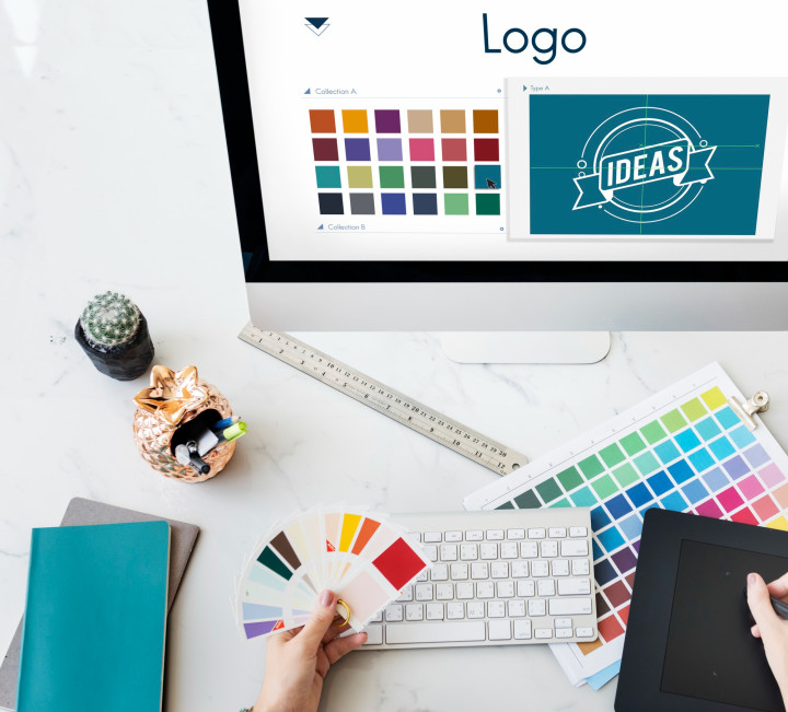 ILLUSTRATOR